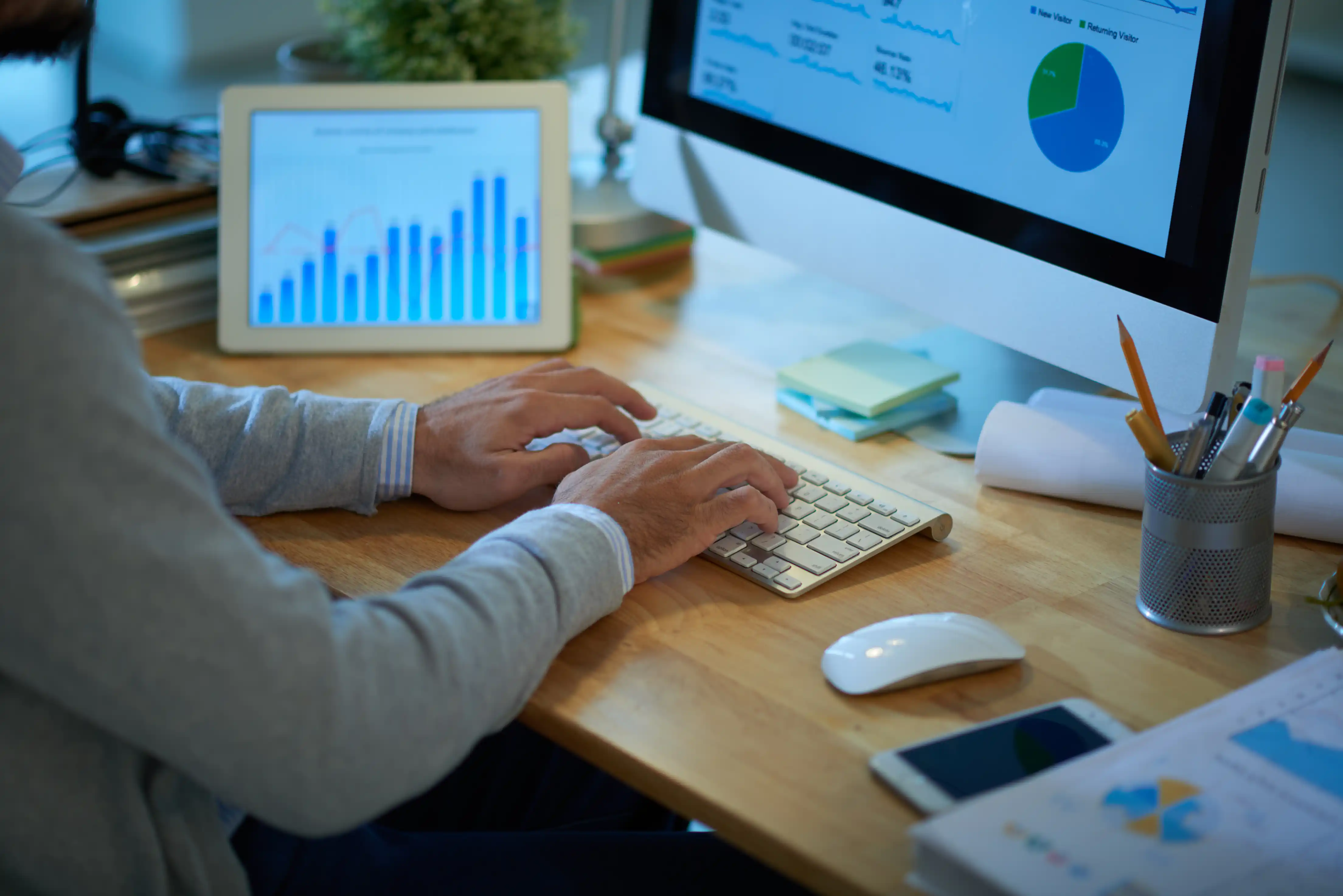 SEO analytics dashboard showing organic traffic growth